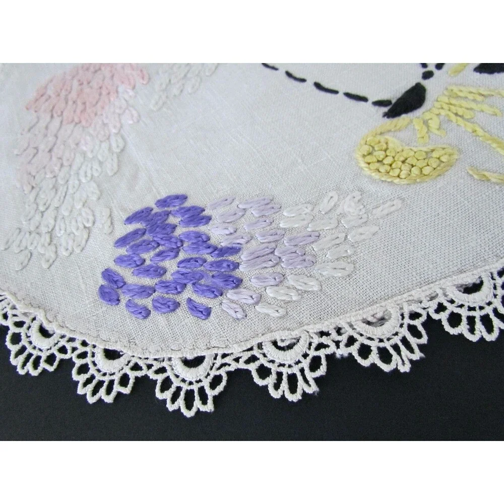 Vintage Butterfly Floral Doily Dresser Scarf Embroidery Set Linen Crochet Edges